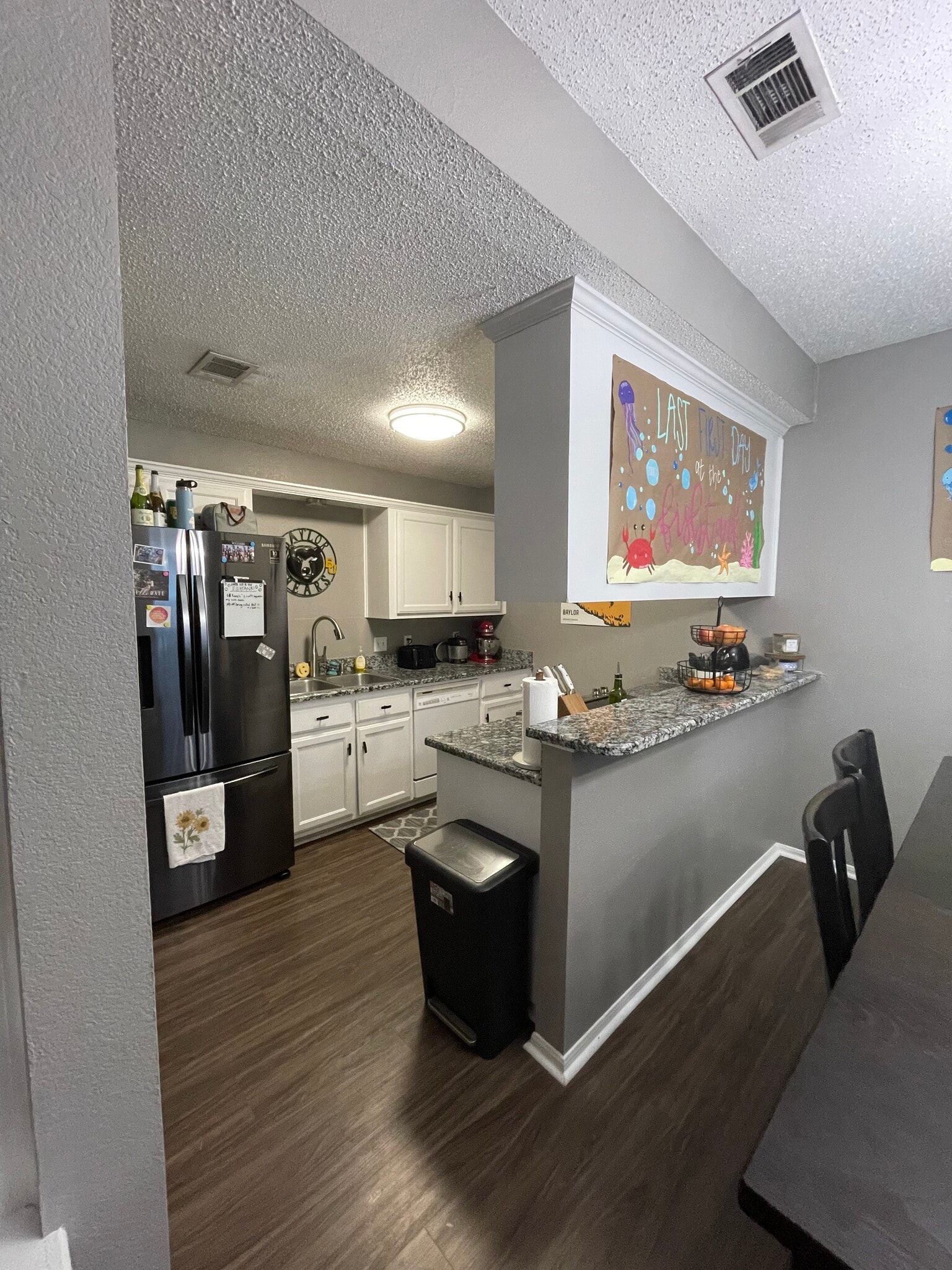 Kitchen (eat in) - 1307 Bagby Ave