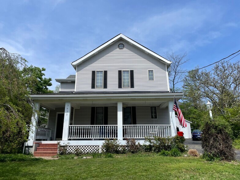 Street View - 3530 Kroger Ave