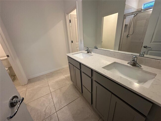 Building Photo - 6114 32nd St E