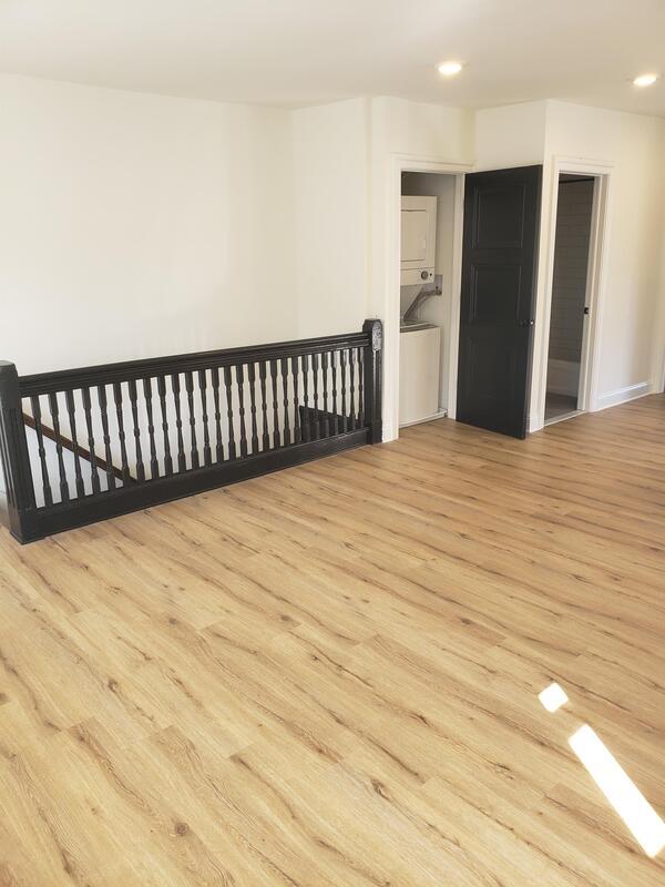 Building Photo - 125 Sumac St