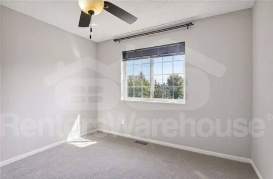 Building Photo - 16168 70th Pl N