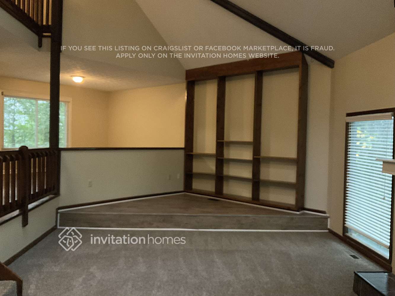 Building Photo - 1533 Hillhaven Dr