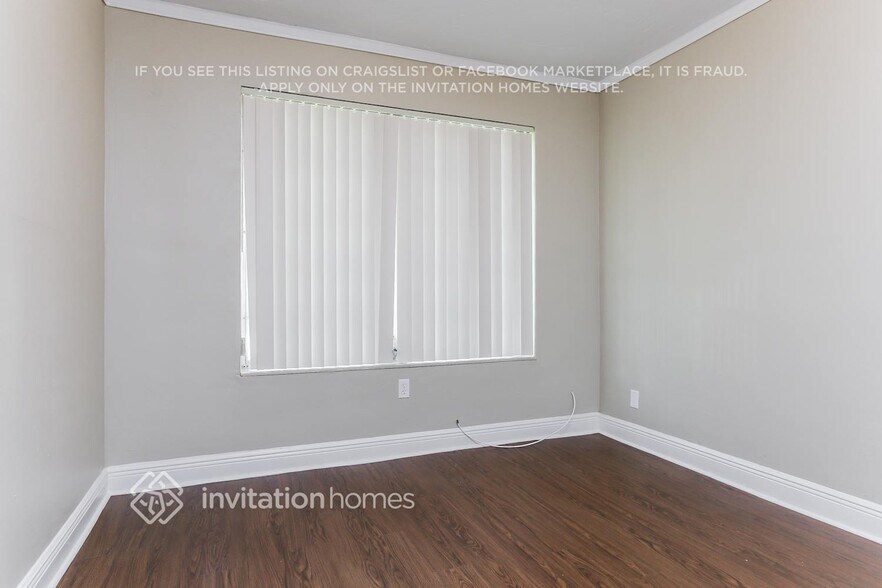 Building Photo - 10331 NW 18th Pl