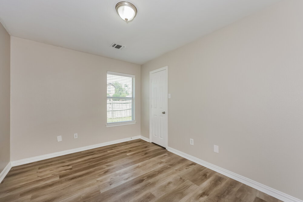Building Photo - 1601 Prescott Dr