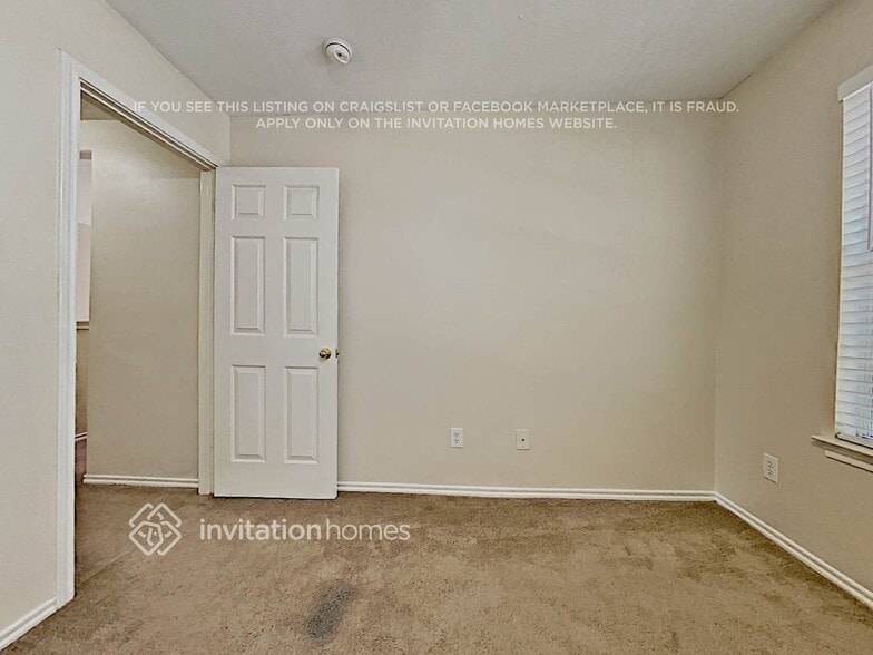 Building Photo - 2883 Diamond Bay Dr