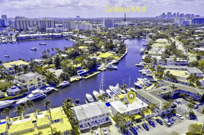 Building Photo - 2724 NE 14th St