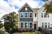 Building Photo - 2550 Lydia Ave