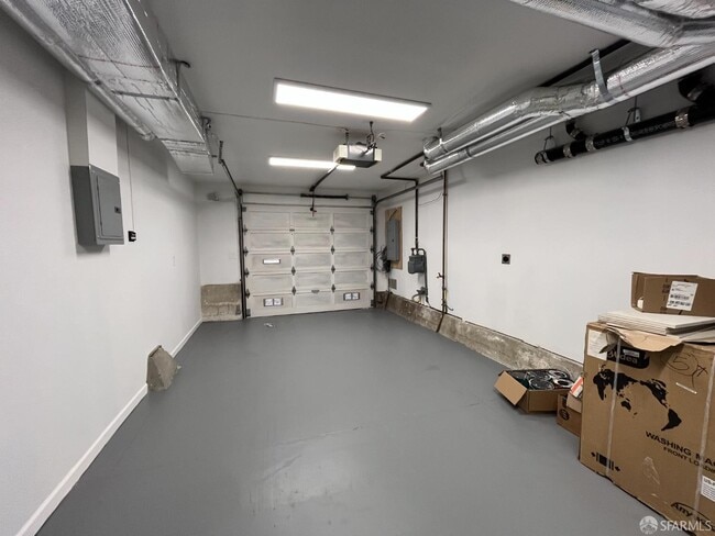 Building Photo - 21 Panorama Dr