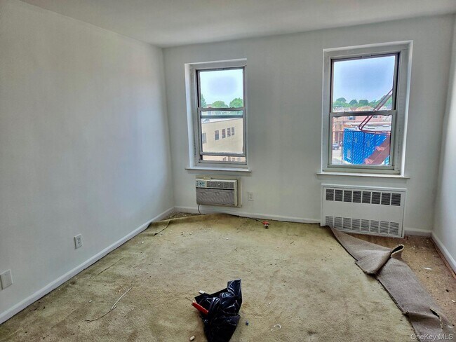 Building Photo - 125 Lincoln Ave