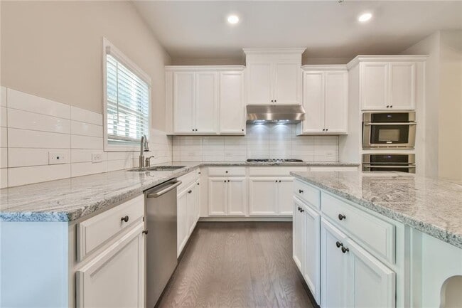 Building Photo - 377 Provenance Dr