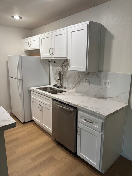 Building Photo - 436 N Bellflower Blvd