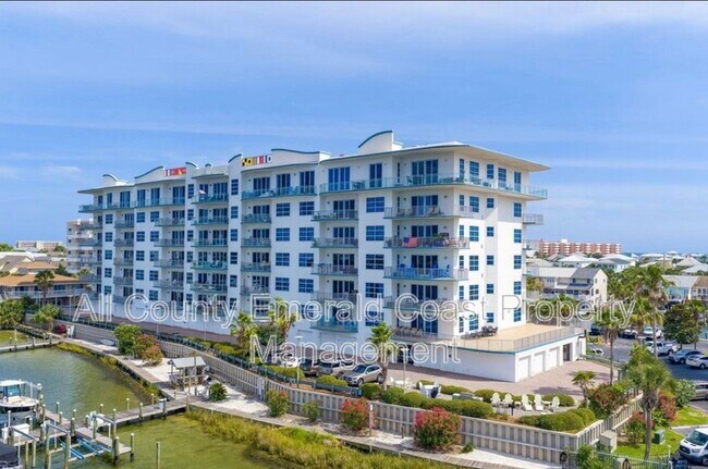 Building Photo - 211 Durango Rd