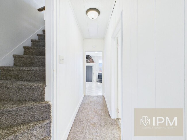 Building Photo - Cozy 3 Bedroom, 1 Bath Home in Spring Grov...