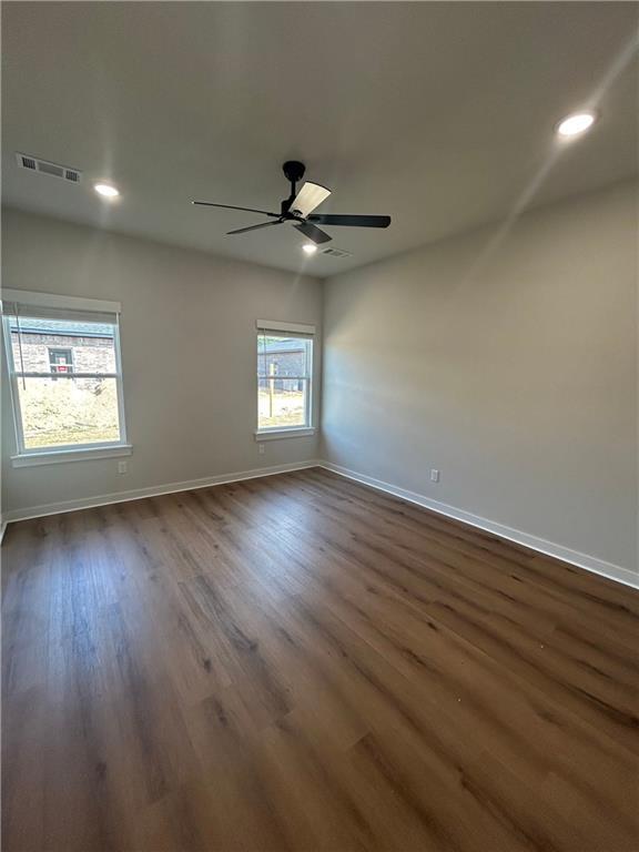 Building Photo - 621 Cosmos St