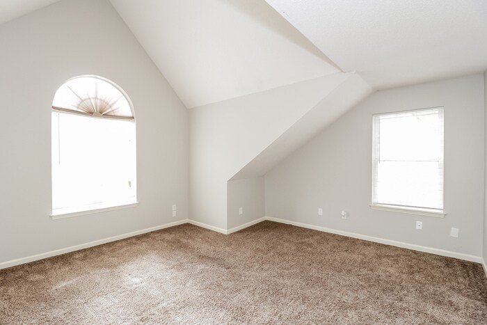 Building Photo - 5417 Brickleberry Way
