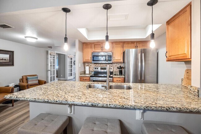 Building Photo - 5045 N 81st St