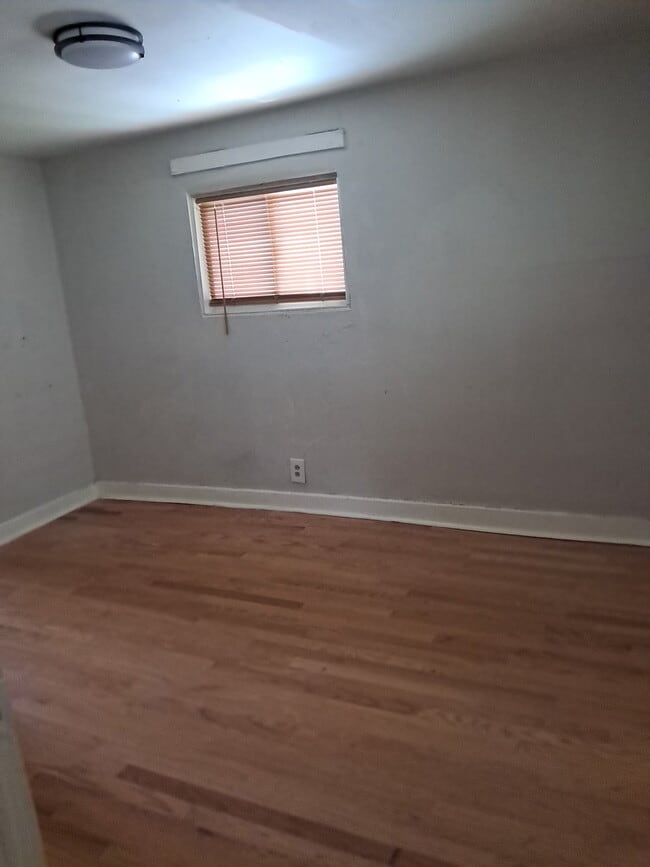 Building Photo - 4908 Eau Claire St