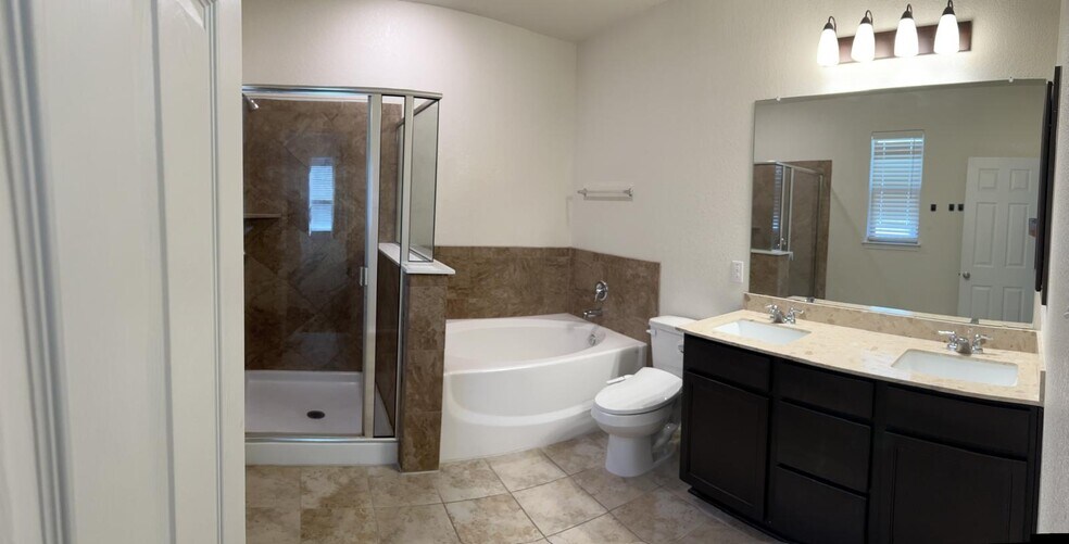 Building Photo - 405 Kaden Prince Dr