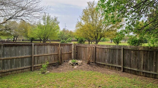 Building Photo - 2517 Jacqueline Dr
