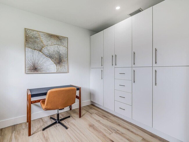 Building Photo - 16010 NW 37th Ct