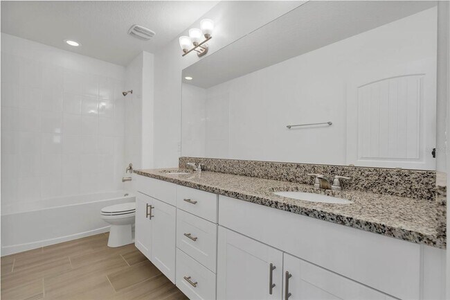 Building Photo - 15687 Pelican Cay Dr