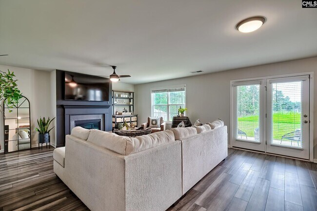 Building Photo - 772 Tanager Ln