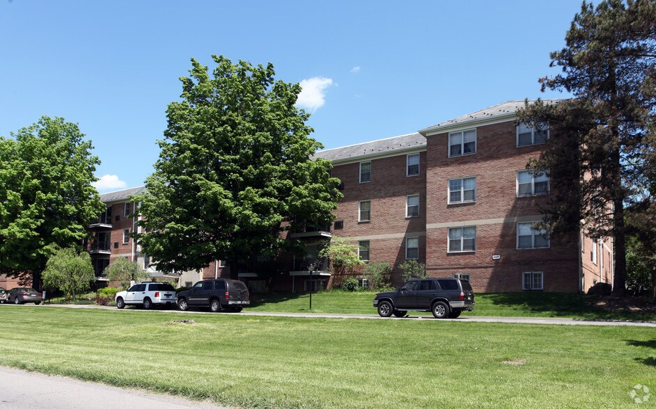 Newport Glen 4071 Glenwood Ave Boardman OH 44512 Apartment Finder