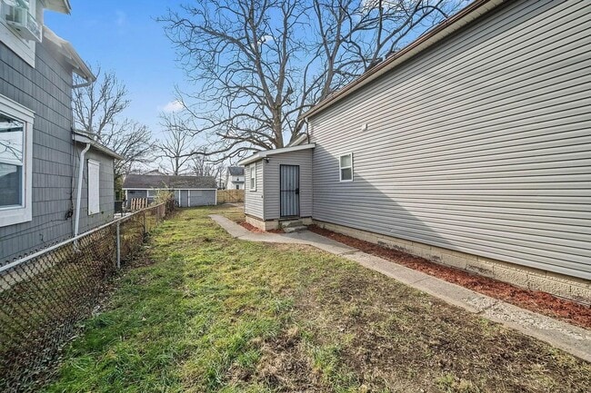 Building Photo - Fully Renovated 3BR/3BA Home with Quartz Finishes Near Easton - Move in Ready!