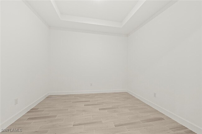 Building Photo - 15517 Vittorio St