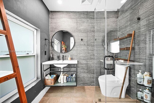 Building Photo - 85 NW 47th St