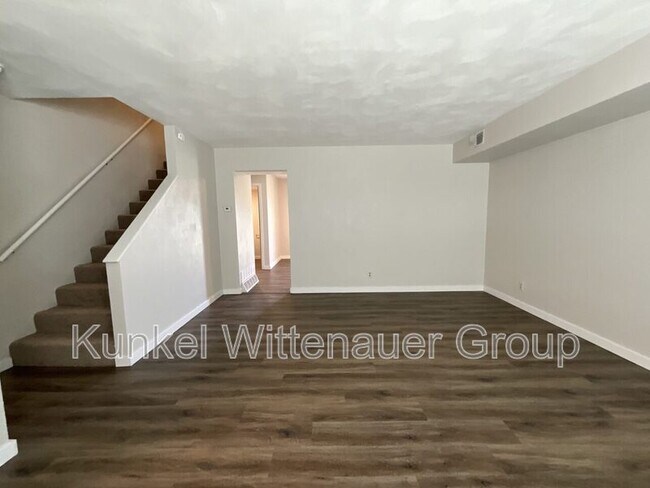 Building Photo - 1975 Nathan Ave