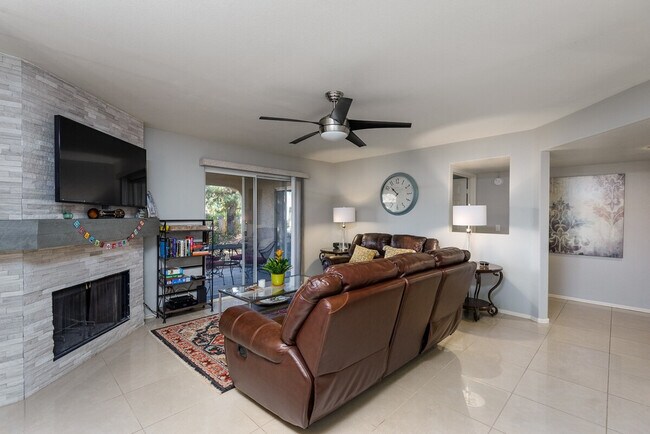 Building Photo - 9775 N 94th Pl