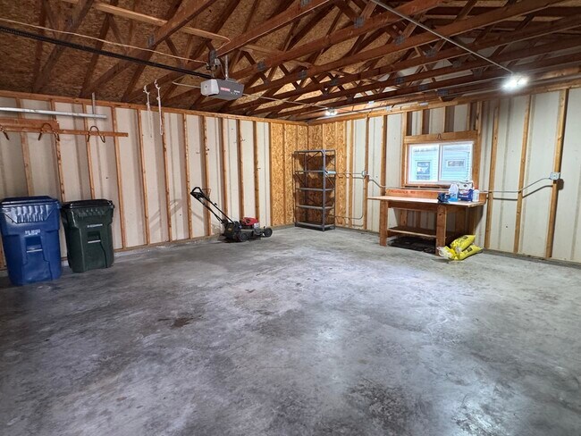 Building Photo - 1508 W 36th St