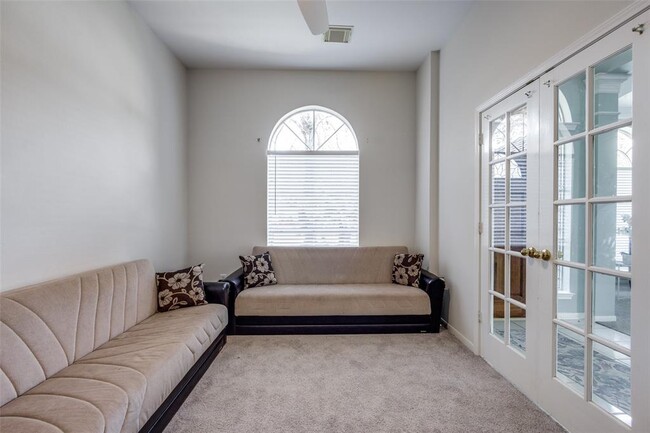 Building Photo - 1230 Wildewood Ct