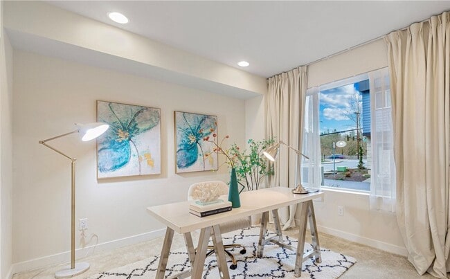 Building Photo - Modern Fully Air-Conditioned Luxury Home in Canyon Park