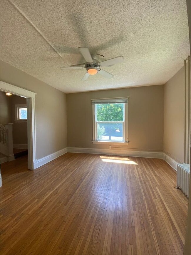 Building Photo - $2,500 | 3 Bedroom, 1.5 Bathroom House | NO PETS | Available for Immediate Move In!