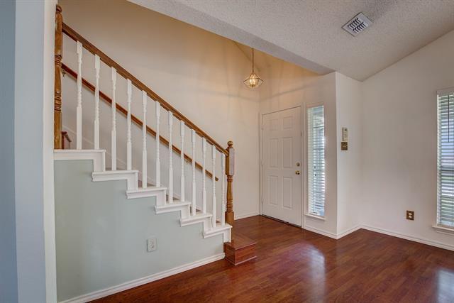 Building Photo - 230 Brittany Dr