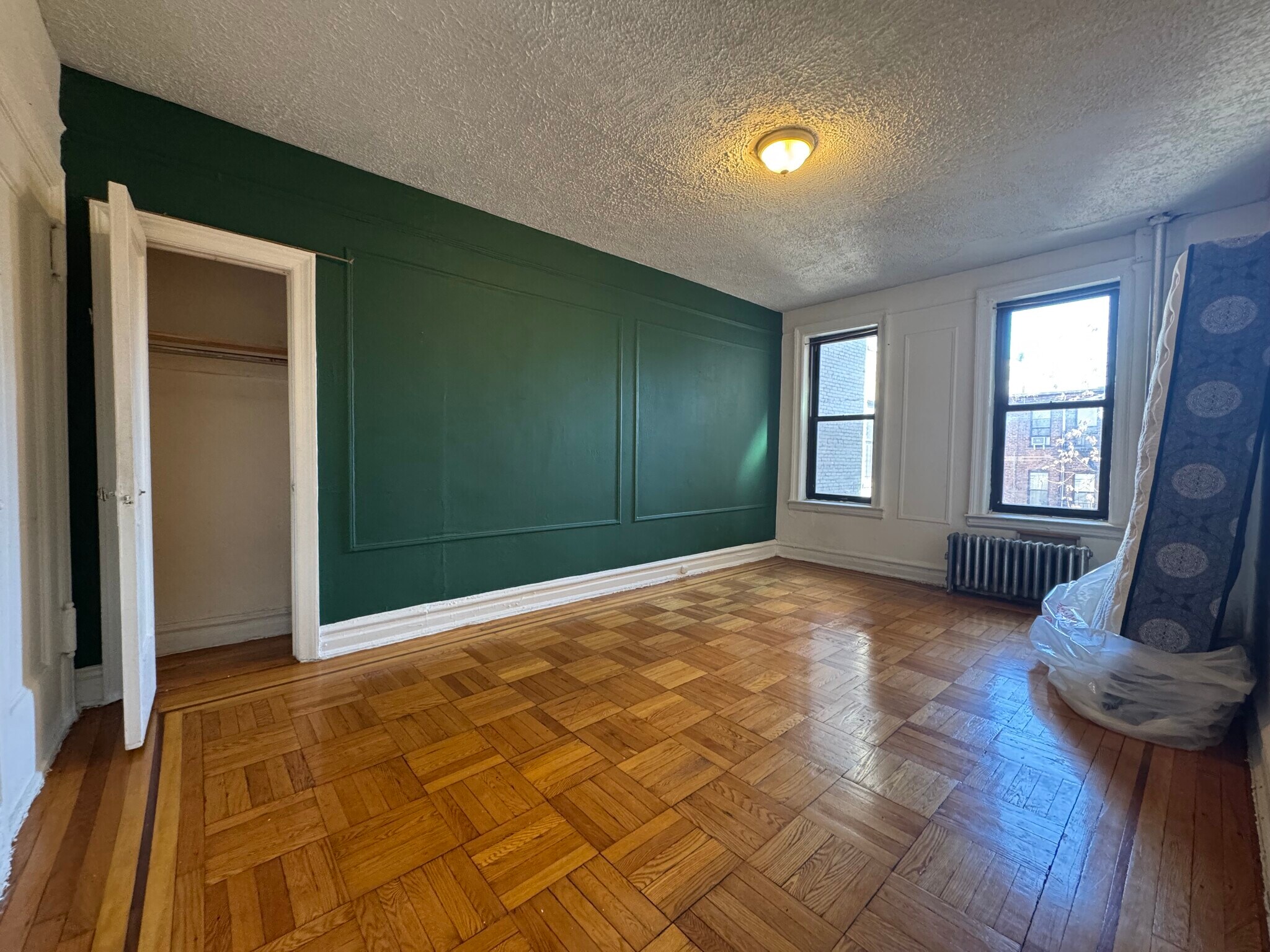 Building Photo - 377 Montgomery St