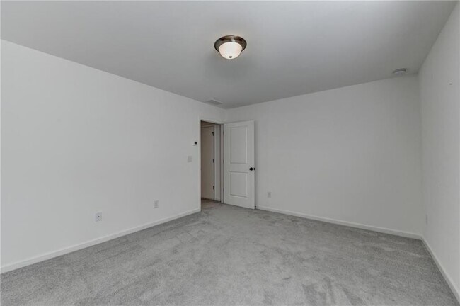 Building Photo - 5650 Bergeson Wy