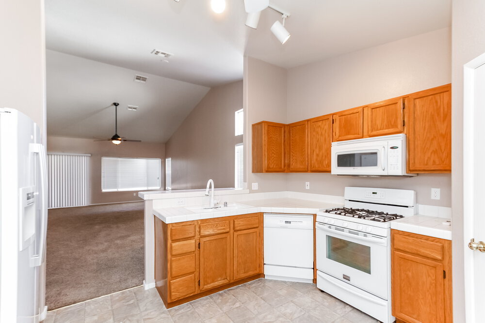 Building Photo - 3829 Fall Oaks Ct