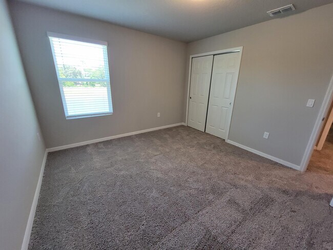 Building Photo - 5265 Sanders Oak Trl