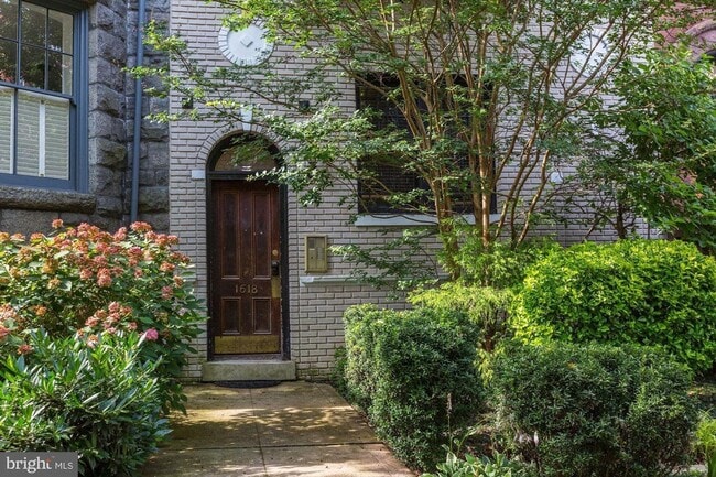 Building Photo - 1618 S St NW