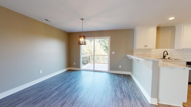 Building Photo - 3 bed 2 bath in Savannah schools close to I-29