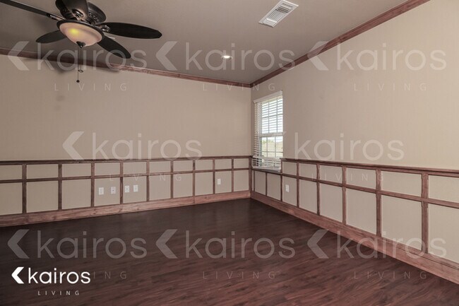 Building Photo - 7402 Ledgestone Dr.