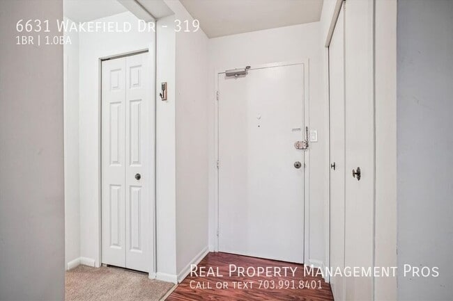 Building Photo - 6631 Wakefield Dr