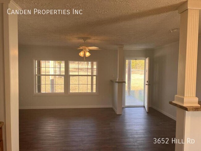 Building Photo - 3652 Hill Rd