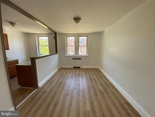 Building Photo - 6295 Kindred St