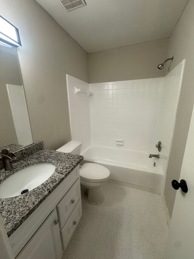 Building Photo - Perfection!!