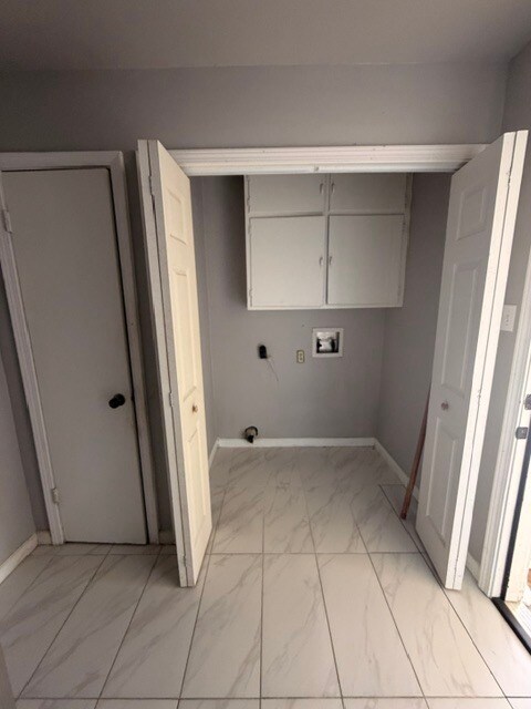 Washer/ Dryer Room - 7118 Melpomene Dr