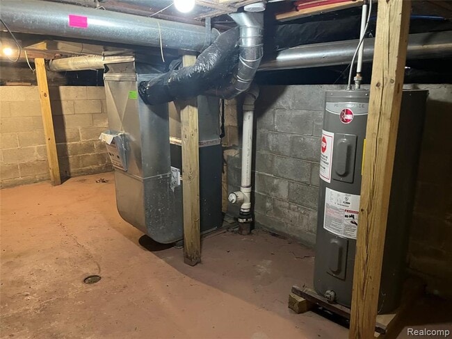 Building Photo - 438 Kenilworth Ave